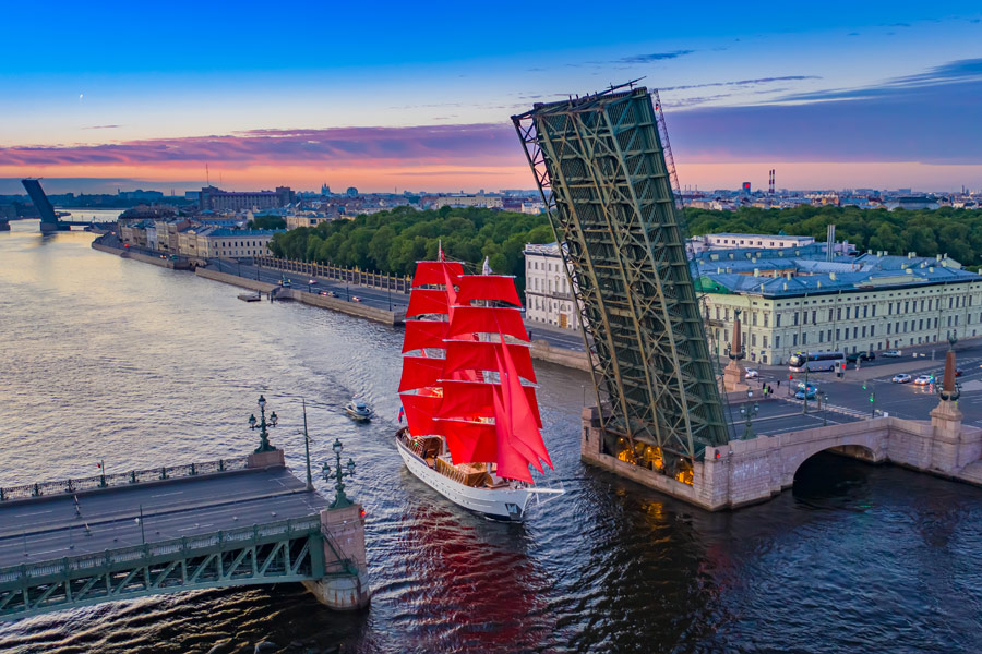 Russie - Voyage à St Pétersbourg au fil des événements