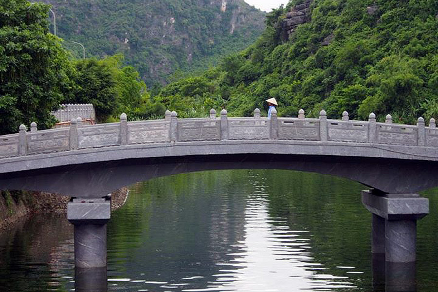 Vietnam - Tam Coc, la Baie d'Along Terrestre