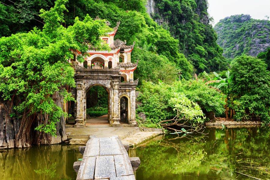 Vietnam - Tam Coc, la Baie d'Along Terrestre