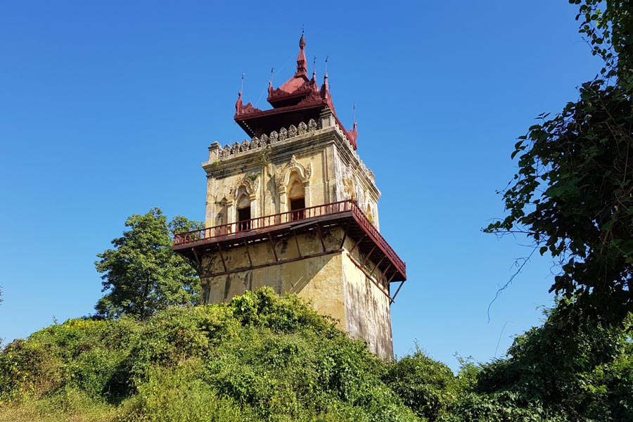 Birmanie - À la découverte d'Inwa, ancienne capitale royale