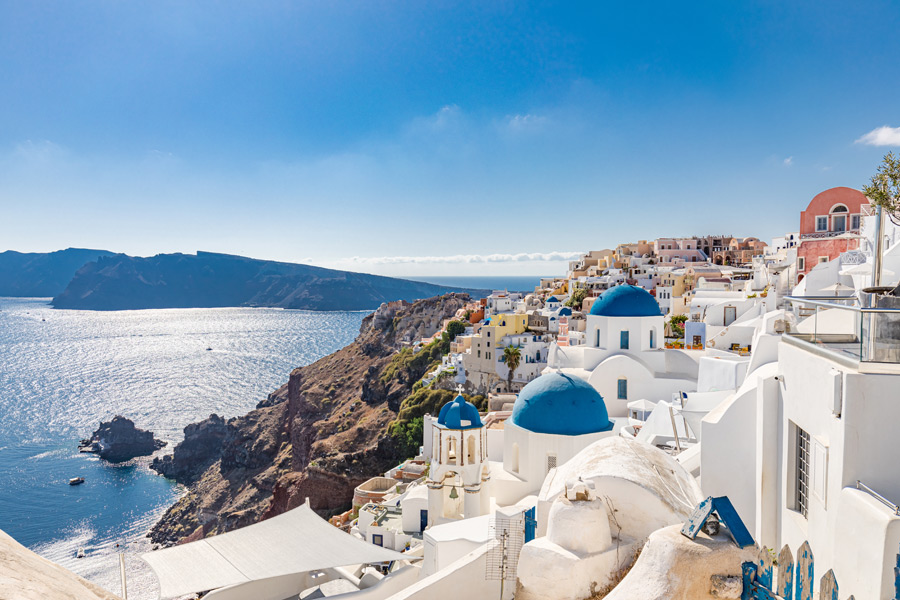 Cyclades - De Santorin, la mondaine à Folegandros, le trésor caché