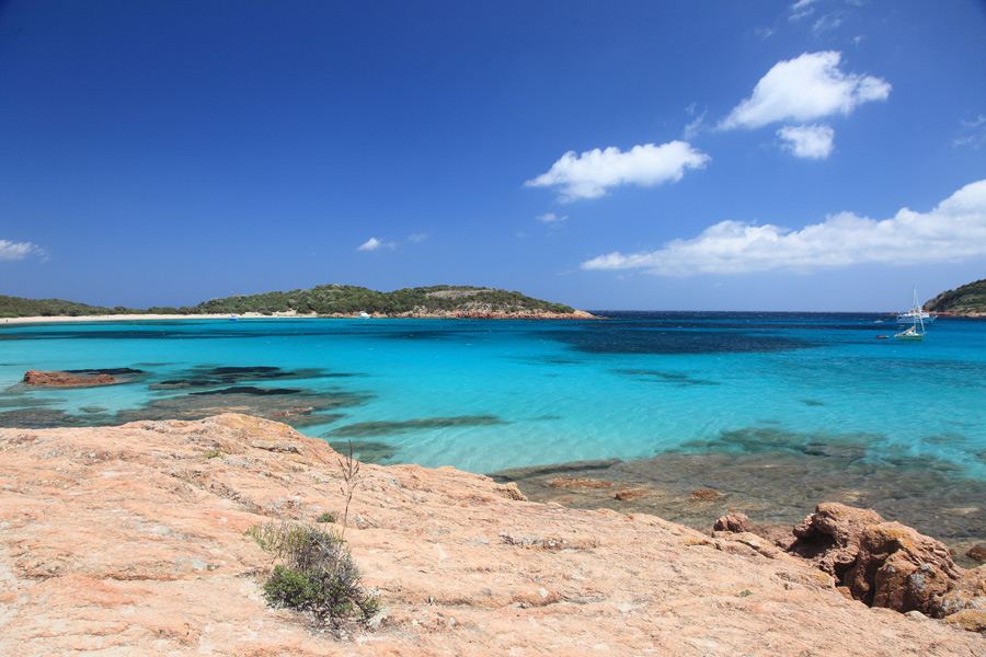 France - D'îles en criques en Corse du Sud