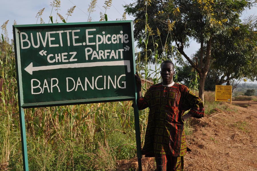 Bénin - Les Tata, des Châteaux Forts… en Banco