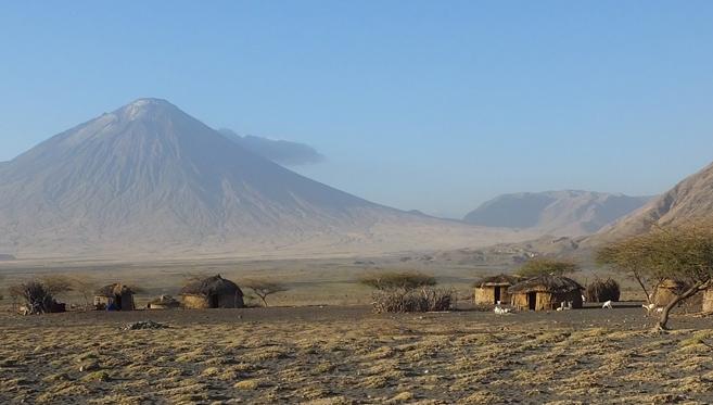 Le Lac Natron et la Montagne Sacrée Masaï de l’Ol Doinyo Lengaï